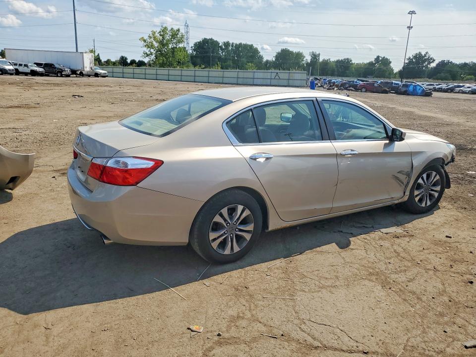 Photo 3 from auction – 2014 HONDA ACCORD with VIN 1HGCR2F34EA003082