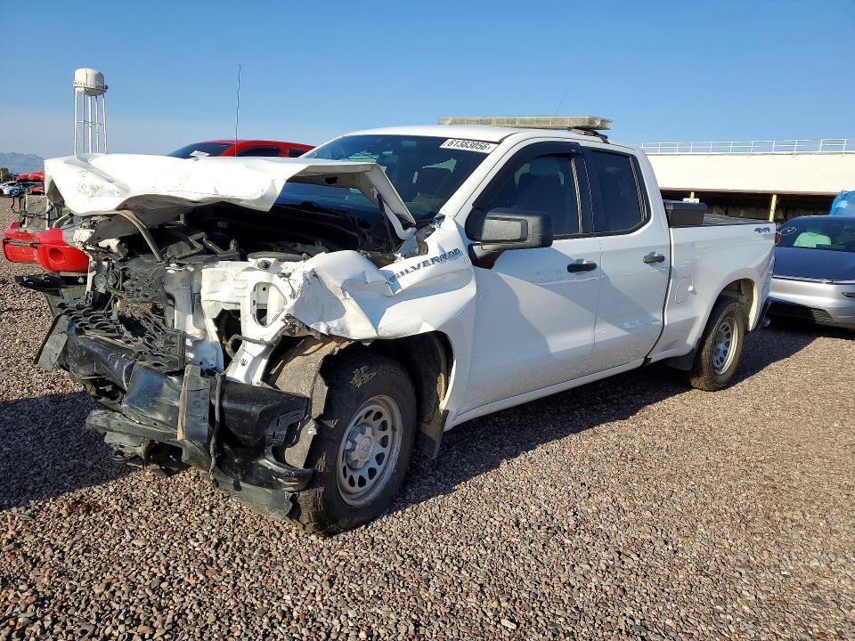 CHEVROLET SILVERADO 2019 with VIN 1GCRYAEF4KZ179483 - Photo from auction
