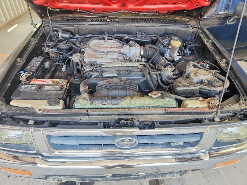 Photo 11 from auction – 1994 TOYOTA PICKUP with VIN 4TAVN13D1RZ296162