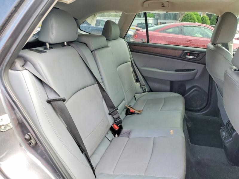 Photo 11 from auction – 2018 SUBARU OUTBACK with VIN 4S4BSAKC2J3304720