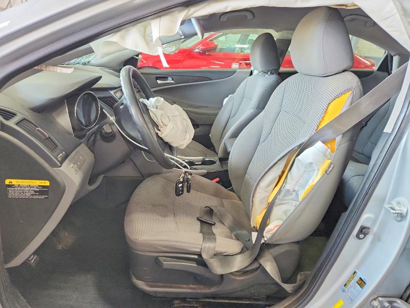 Photo 7 from auction – 2011 HYUNDAI SONATA with VIN 5NPEB4AC4BH272430