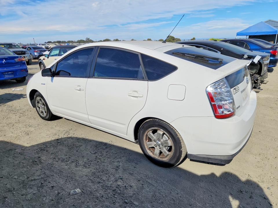 Photo 2 from auction – 2007 TOYOTA PRIUS with VIN JTDKB20U277615426
