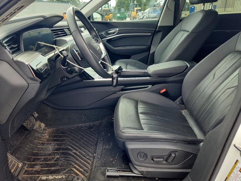 Photo 7 from auction – 2022 AUDI E-TRON with VIN WA1LAAGE8NB042262