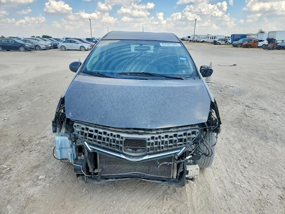 Photo 5 from auction – 2013 TOYOTA PRIUS V with VIN JTDZN3EU0D3272381
