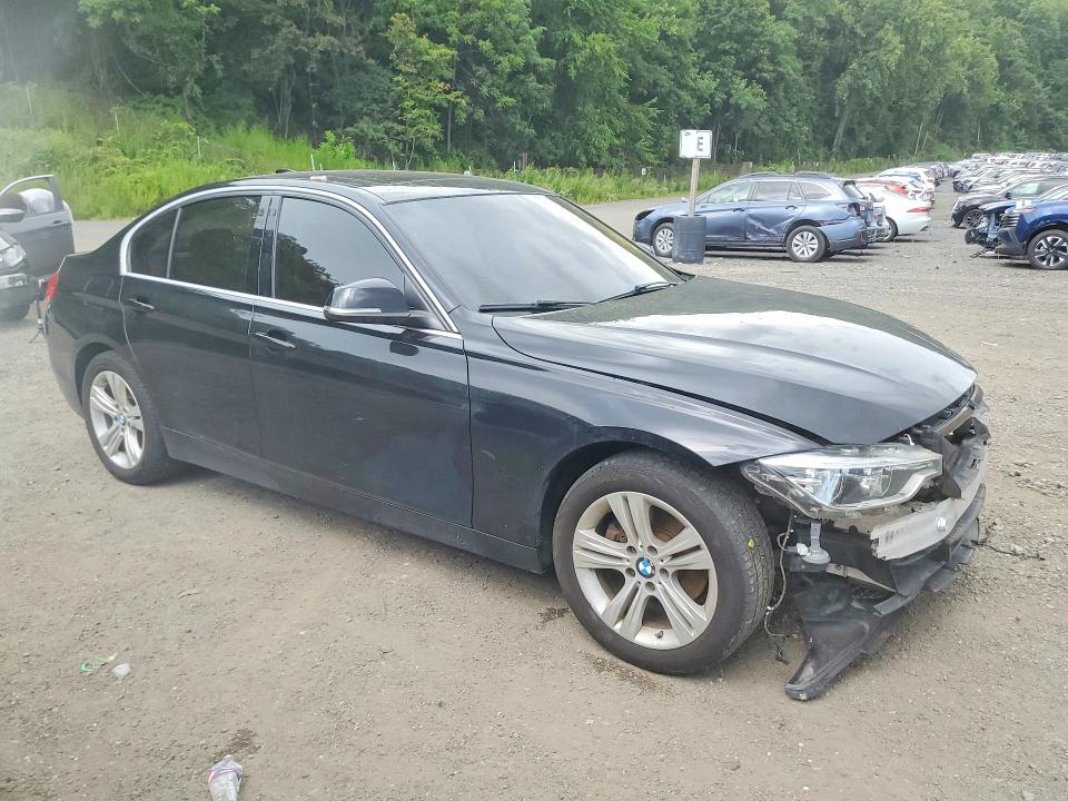 Photo 4 from auction – 2017 BMW 330 with VIN WBA8D9G58HNU60239