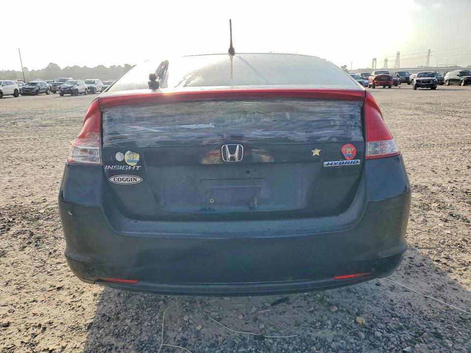 Photo 6 from auction – 2011 HONDA INSIGHT with VIN JHMZE2H50BS006374