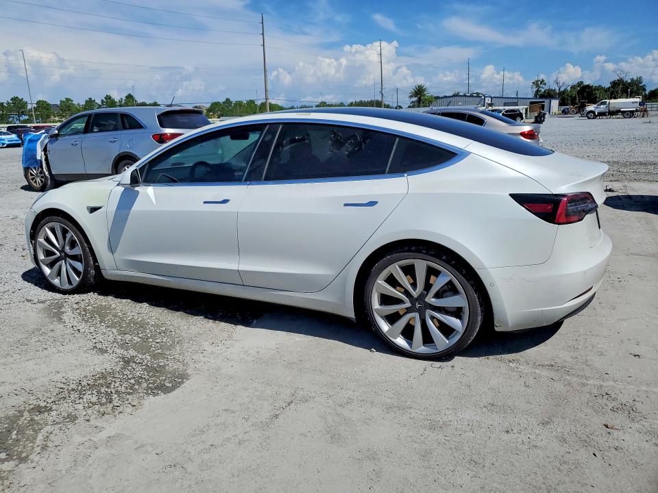 Foto 2 de la subasta – 2020 TESLA MODEL 3 con VIN 5YJ3E1EB4LF618250