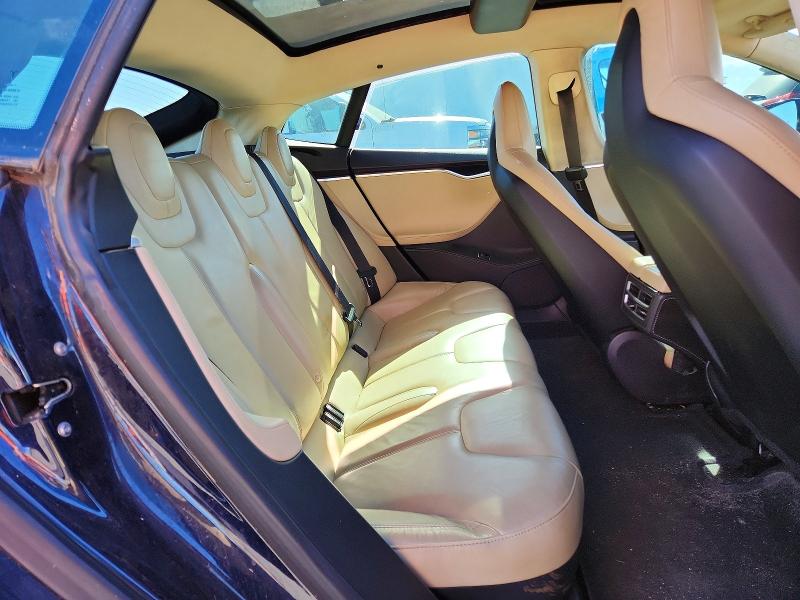 Photo 11 from auction – 2014 TESLA MODEL S with VIN 5YJSA1H11EFP48094