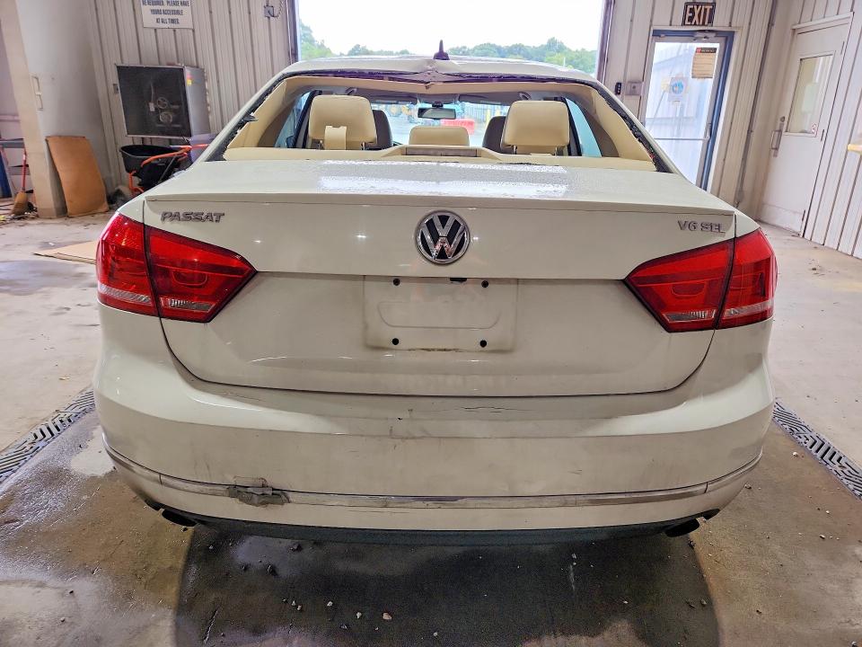 Photo 6 from auction – 2014 VOLKSWAGEN PASSAT with VIN 1VWCM7A34EC023786
