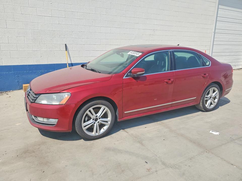 Photo 1 from auction – 2015 VOLKSWAGEN PASSAT with VIN 1VWCV7A37FC012960
