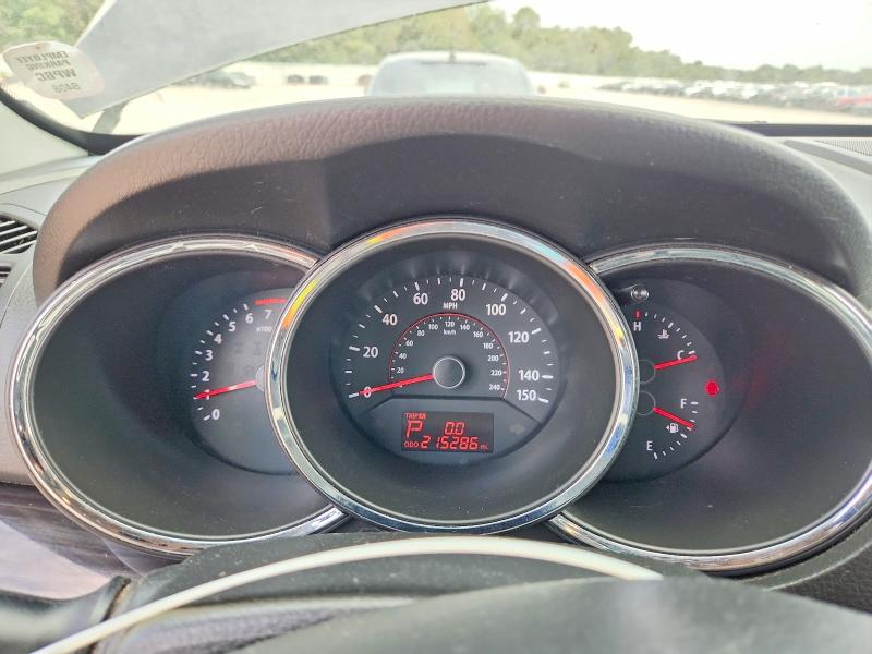 Photo 9 from auction – 2011 KIA SORENTO with VIN 5XYKU4A12BG090776