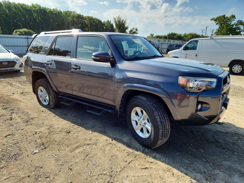 Zdjęcie 4 z aukcji – 2018 TOYOTA 4RUNNER z VIN JTEBU5JR7J5594013