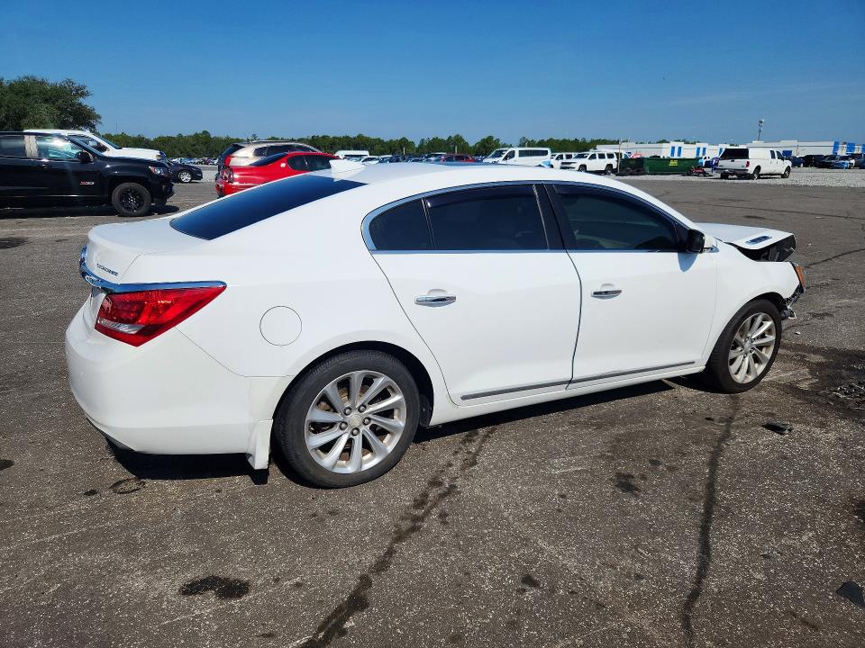 Photo 3 from auction – 2016 BUICK LACROSSE with VIN 1G4GB5G30GF117618