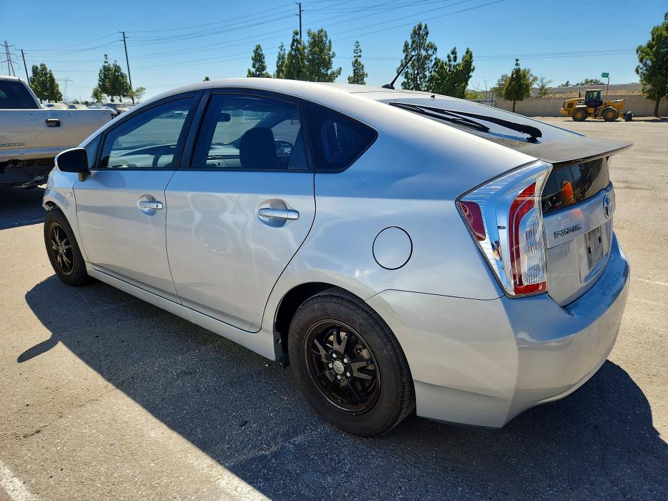 صورة رقم 2 من المزاد - 2014 TOYOTA PRIUS مع VIN JTDKN3DU9E1768554