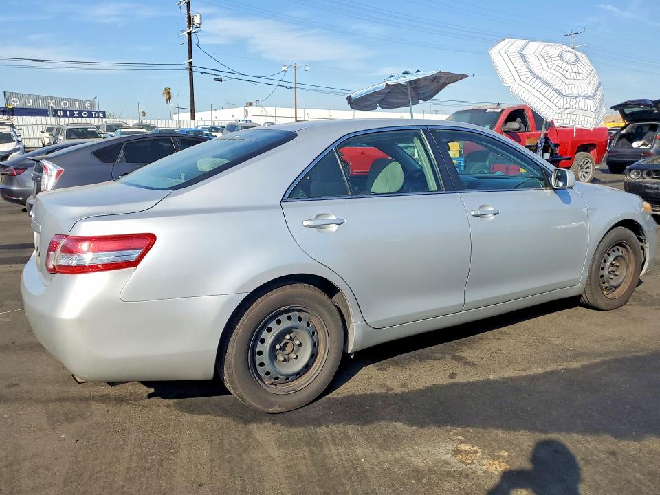 Photo 3 from auction – 2010 TOYOTA CAMRY with VIN 4T1BF3EK1AU052438