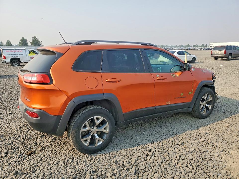 Photo 3 from auction – 2015 JEEP CHEROKEE with VIN 1C4PJMBB3FW513413