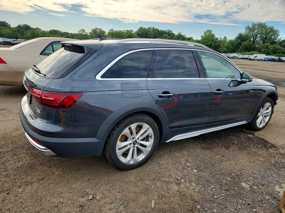 Photo 3 from auction – 2022 AUDI A4 ALLROAD with VIN WA18AAF44NA012258