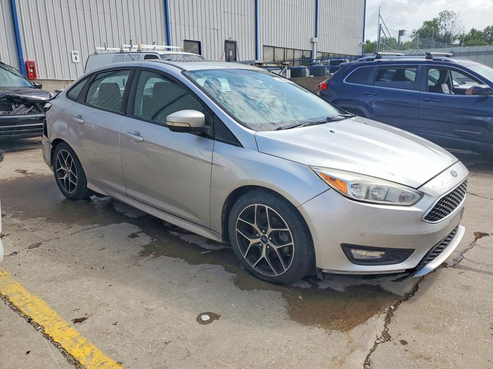Photo 4 from auction – 2016 FORD FOCUS with VIN 1FADP3F25GL244054