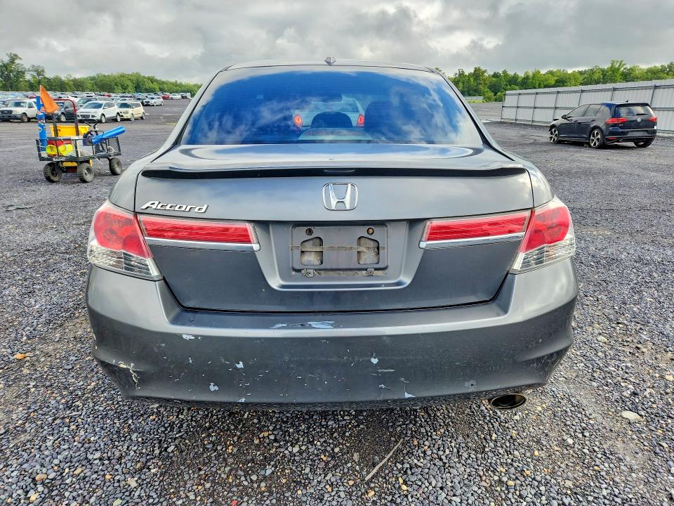 Photo 6 from auction – 2011 HONDA ACCORD with VIN 1HGCP2F88BA015653