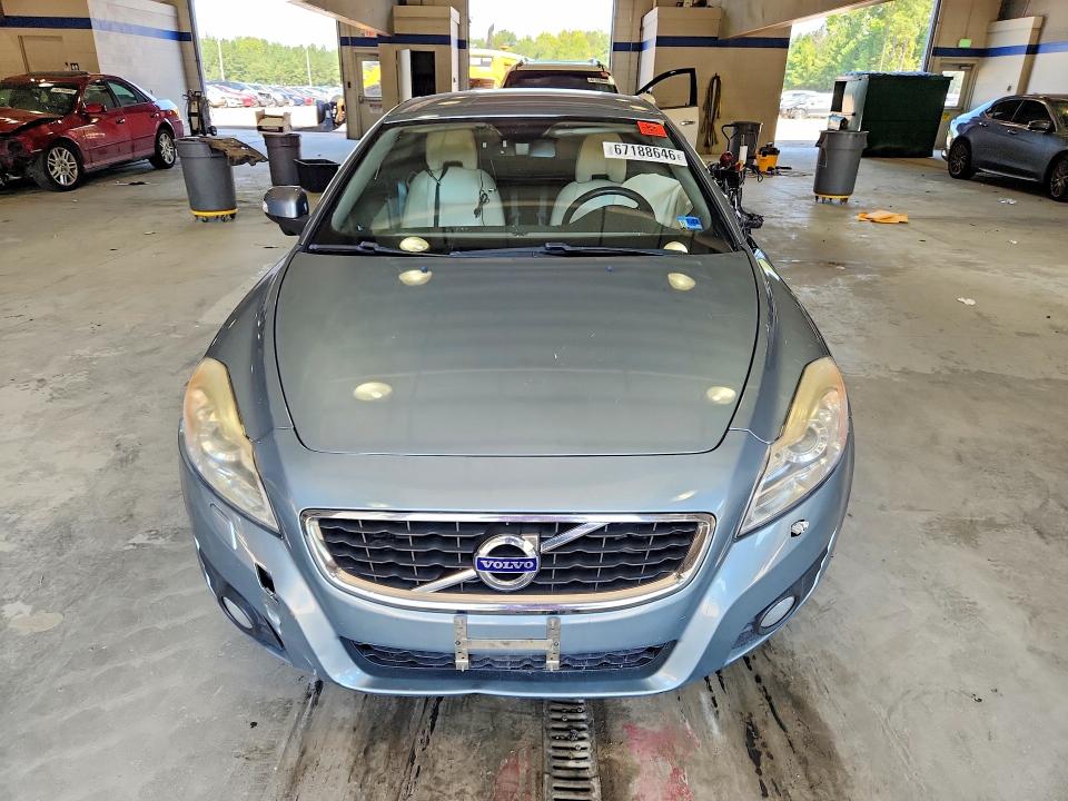 Photo 5 from auction – 2011 VOLVO C70 with VIN YV1672MC0BJ116554