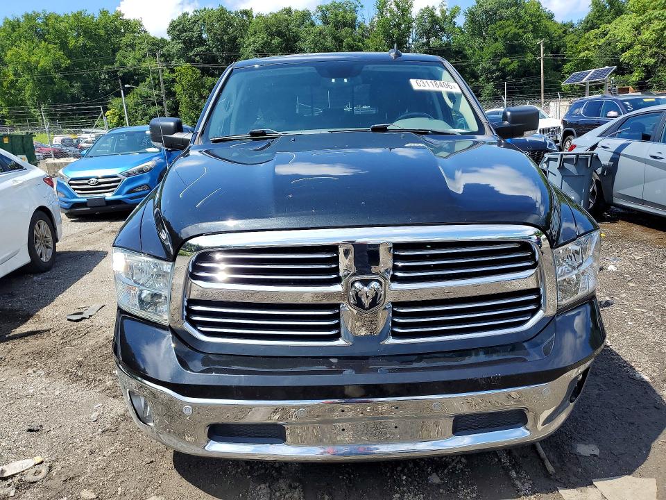 Photo 5 from auction – 2017 RAM 1500 with VIN 3C6RR7LT6HG708909