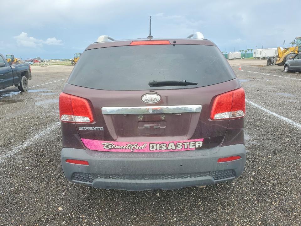 Photo 6 from auction – 2012 KIA SORENTO with VIN 5XYKTCA62CG250827