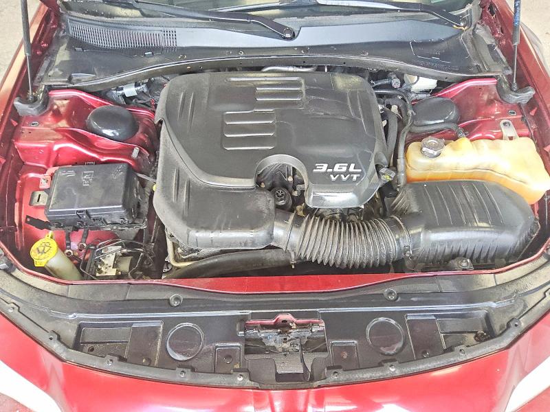 Photo 11 from auction – 2018 CHRYSLER 300 with VIN 2C3CCAEG5JH136920