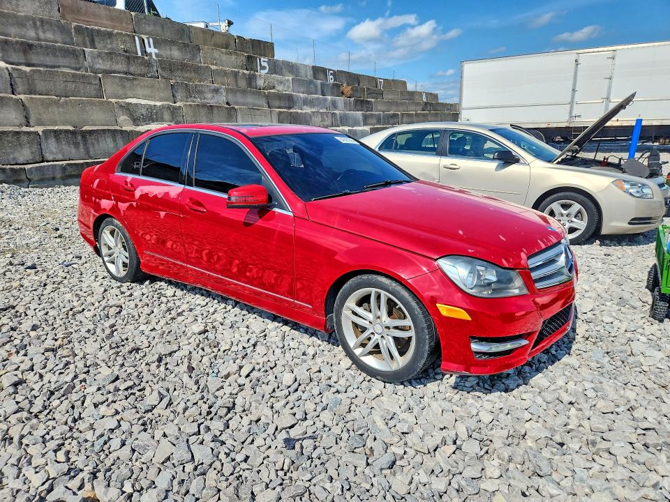 Photo 4 from auction – 2013 MERCEDES-BENZ C with VIN WDDGF4HB5DA790850
