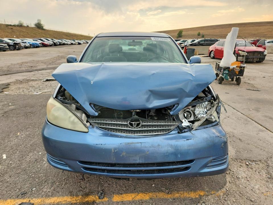 Photo 5 from auction – 2004 TOYOTA CAMRY with VIN 4T1BE32K44U894167