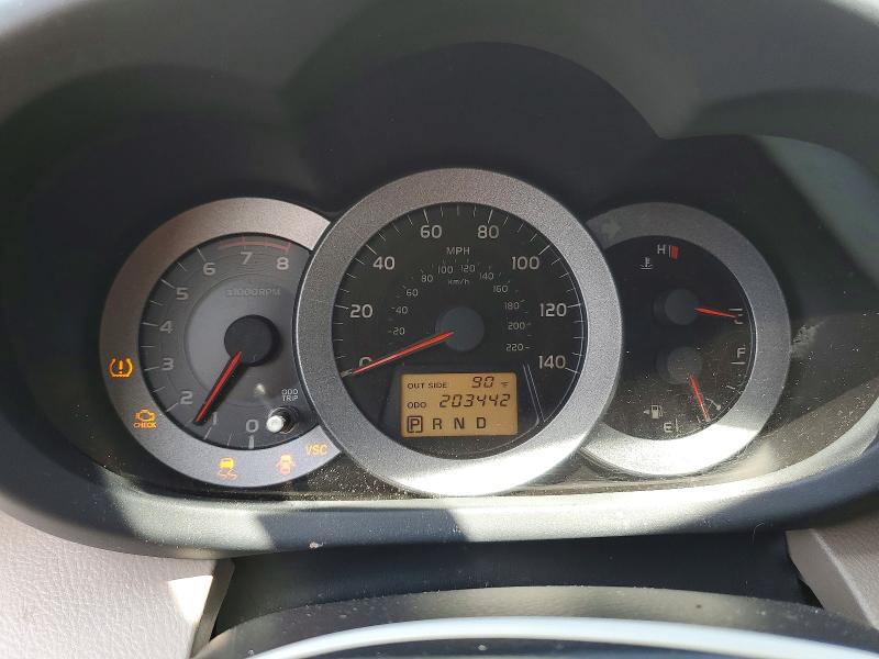 Photo 9 from auction – 2006 TOYOTA RAV4 with VIN JTMZD33V965005746