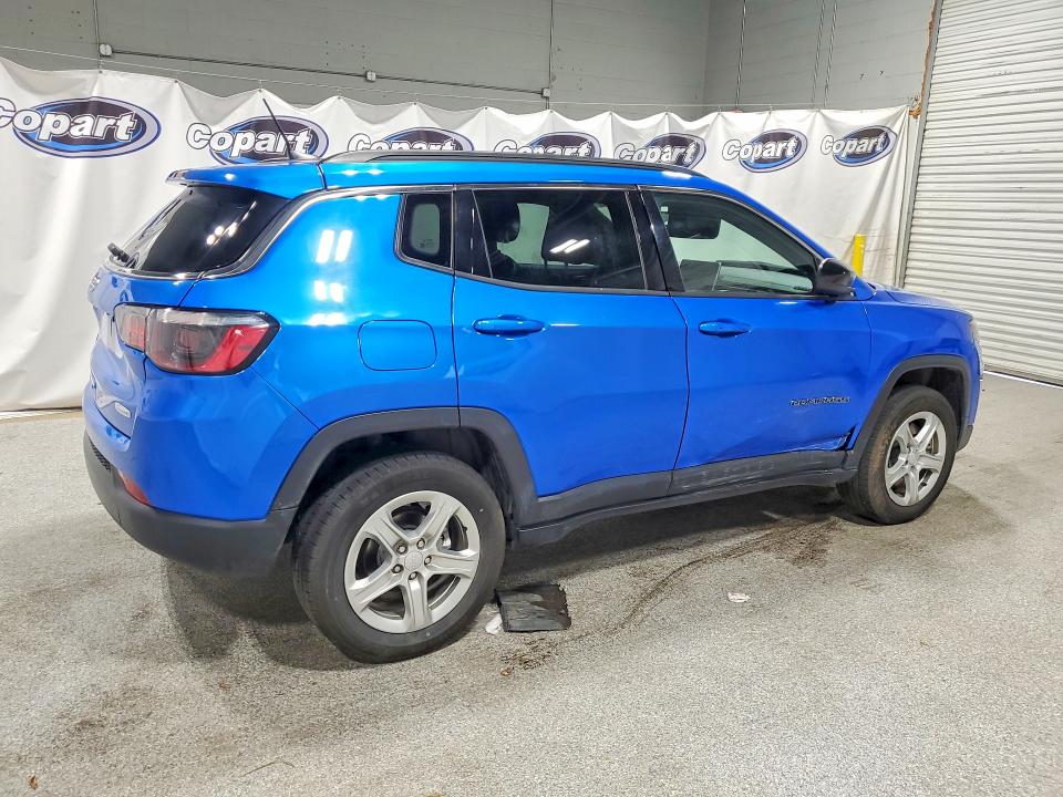 Photo 3 from auction – 2024 JEEP COMPASS with VIN 3C4NJDBN7RT606446