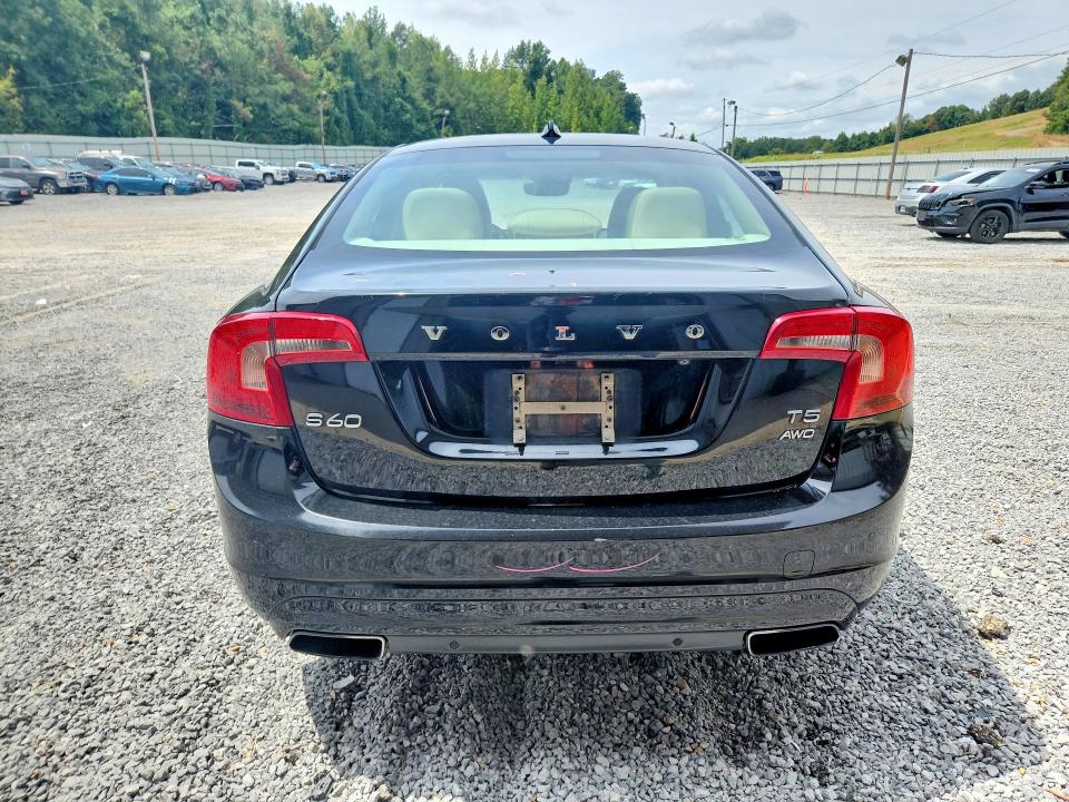 Photo 6 from auction – 2015 VOLVO S60 with VIN YV1612TK0F1349835