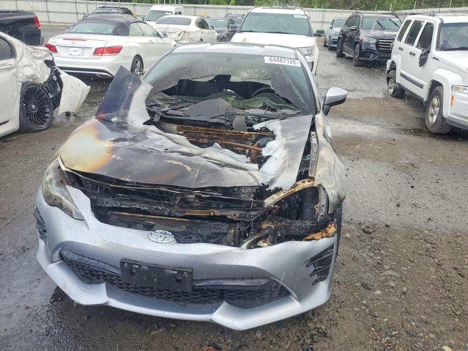 Photo 5 from auction – 2017 TOYOTA 86 with VIN JF1ZNAA1XH9709389