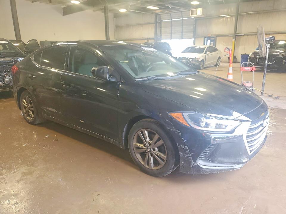 Photo 4 from auction – 2017 HYUNDAI ELANTRA with VIN 5NPD84LF1HH045772