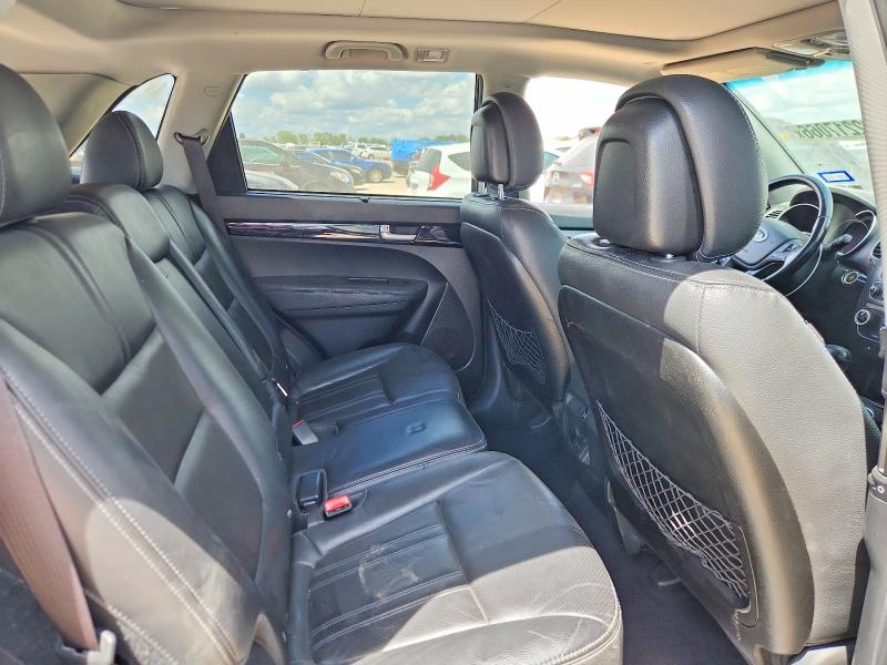 Photo 10 from auction – 2014 KIA SORENTO with VIN 5XYKU4A77EG530807