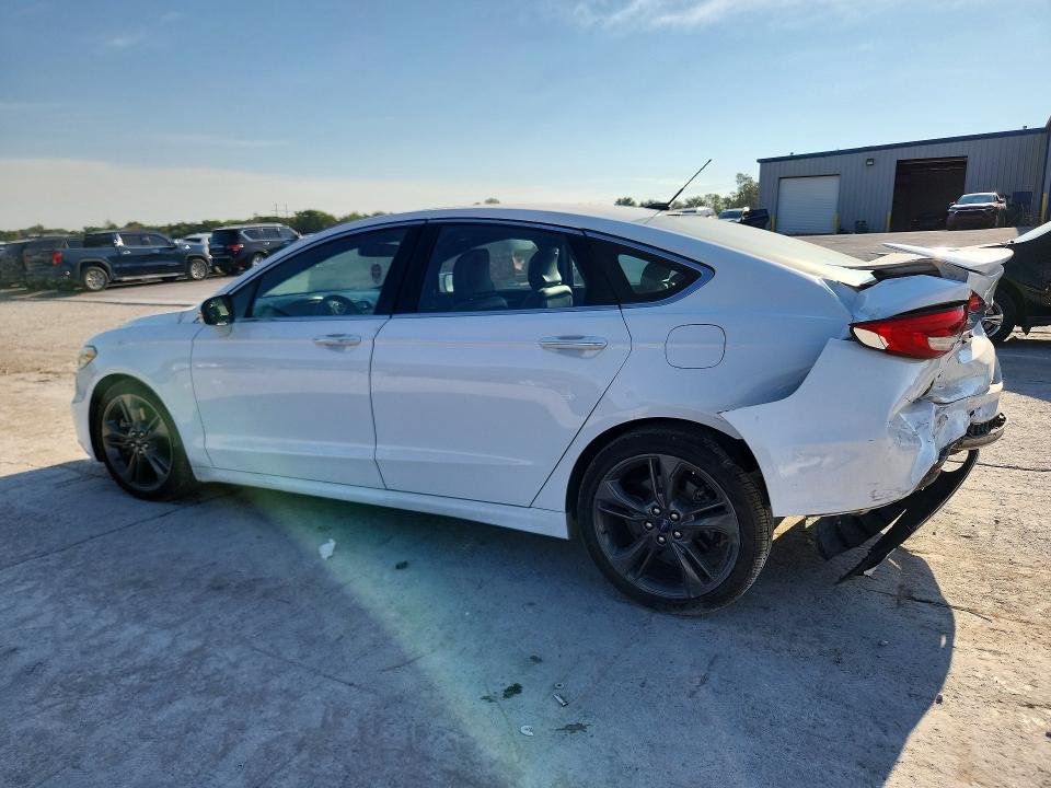 Photo 2 from auction – 2017 FORD FUSION with VIN 3FA6P0VP9HR200629