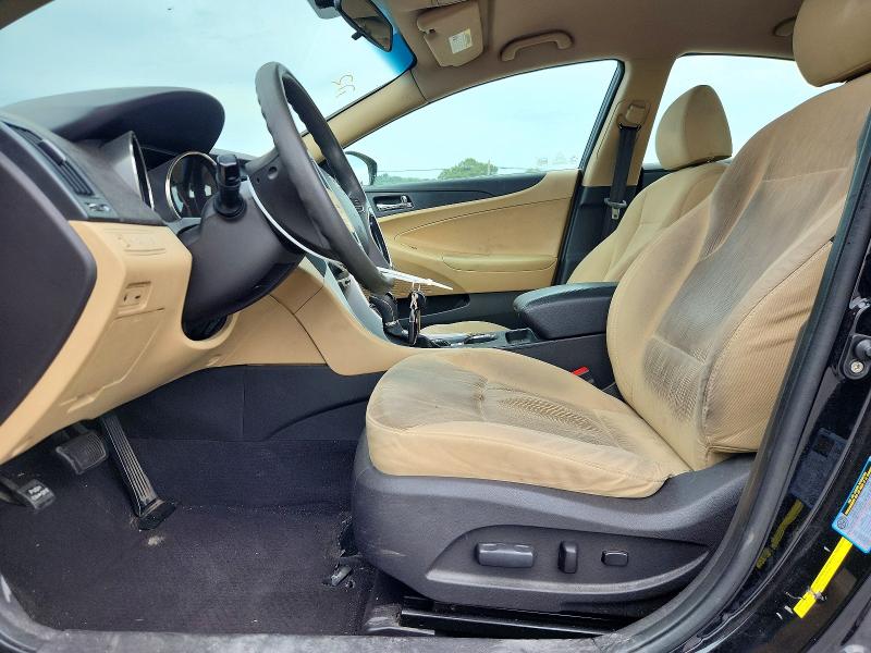 Photo 7 from auction – 2011 HYUNDAI SONATA with VIN 5NPEB4AC3BH186008