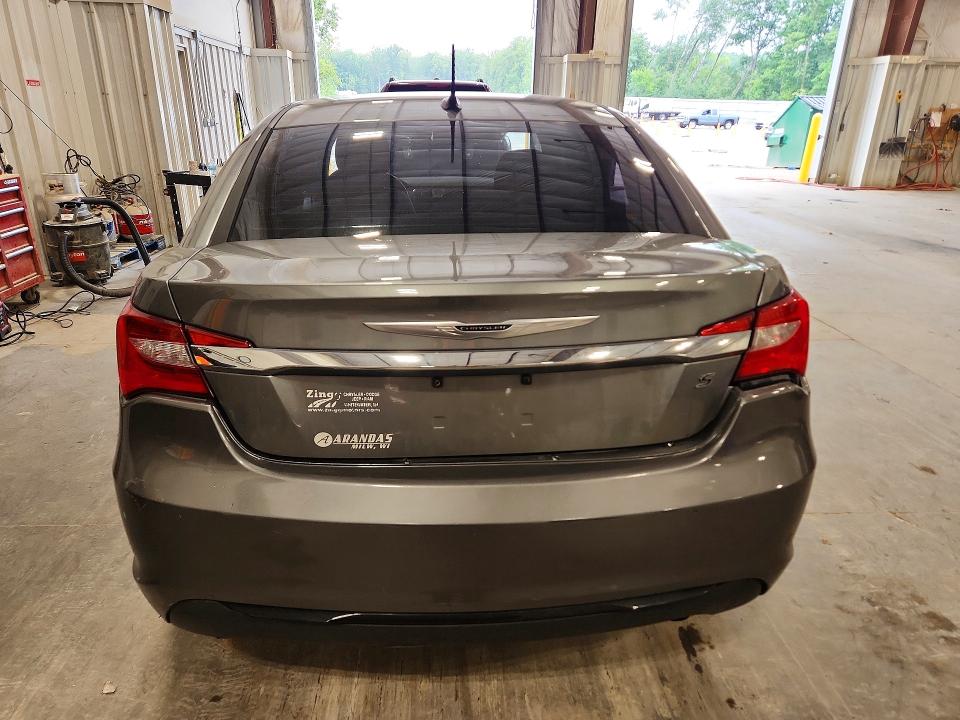 Photo 6 from auction – 2013 CHRYSLER 200 with VIN 1C3CCBBB7DN547505