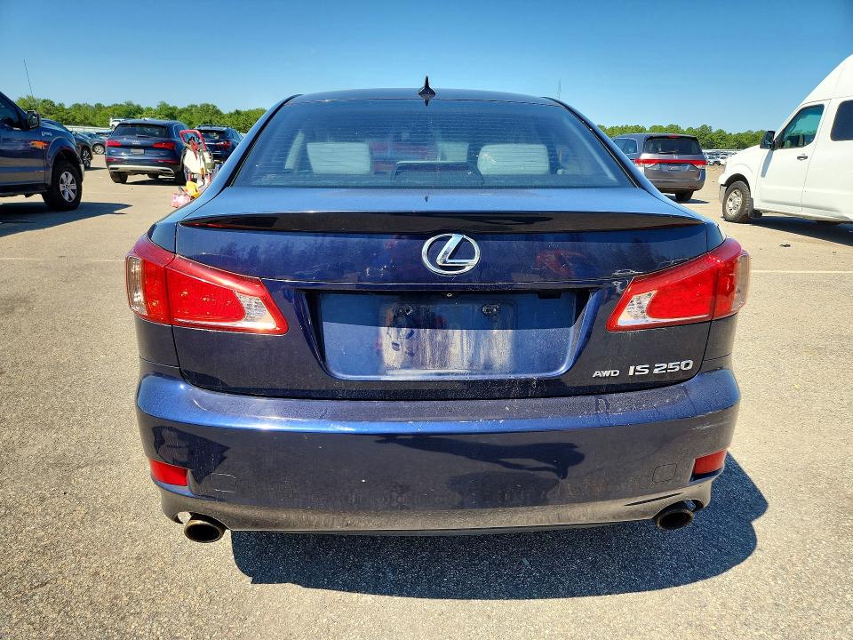 Photo 6 from auction – 2011 LEXUS IS with VIN JTHCF5C24B5051530