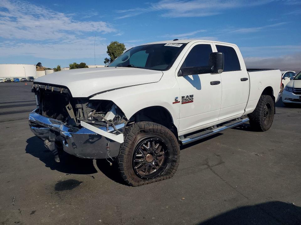 RAM 2500 2018 with VIN 3C6UR5CL4JG269309 - Photo from auction