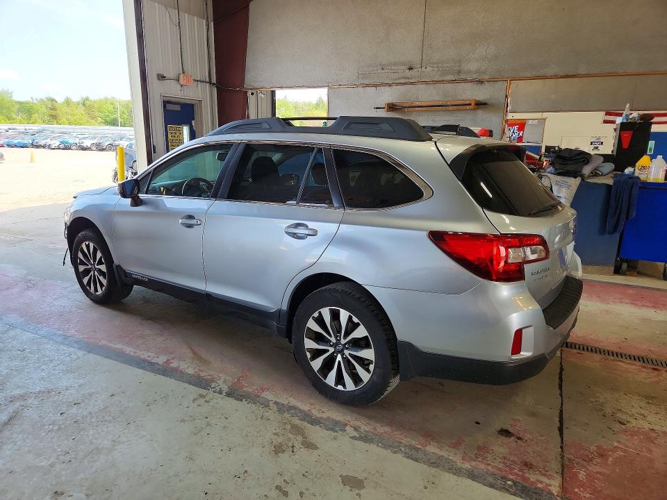 Фото 2 с аукциона – 2017 SUBARU OUTBACK с VIN 4S4BSAKC9H3377495