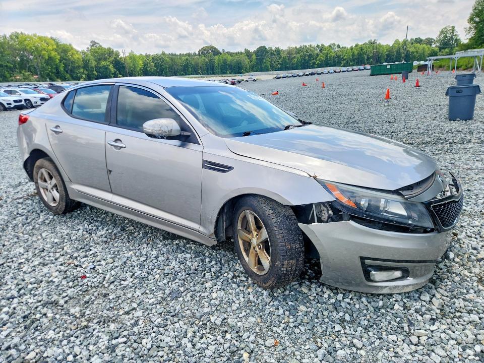 Photo 4 from auction – 2015 KIA OPTIMA with VIN 5XXGM4A73FG471427