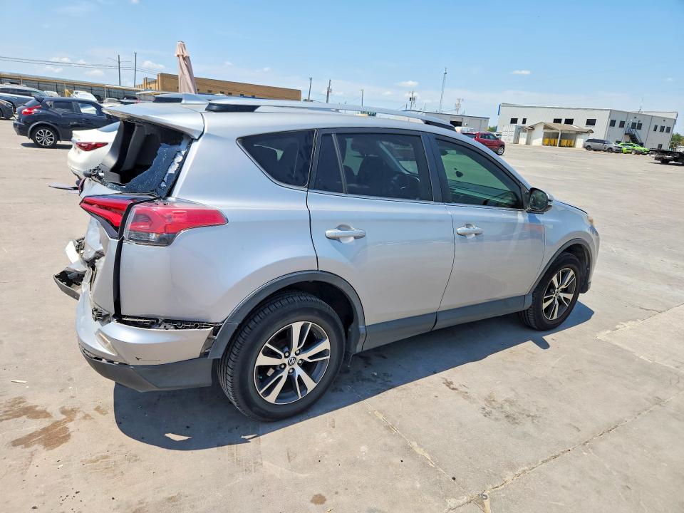 Photo 3 from auction – 2018 TOYOTA RAV4 with VIN JTMWFREV3JD111346