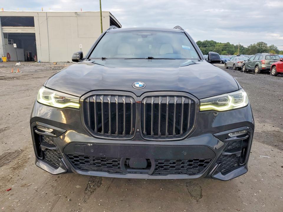 Photo 5 from auction – 2022 BMW X7 with VIN 5UXCW2C08N9K23312