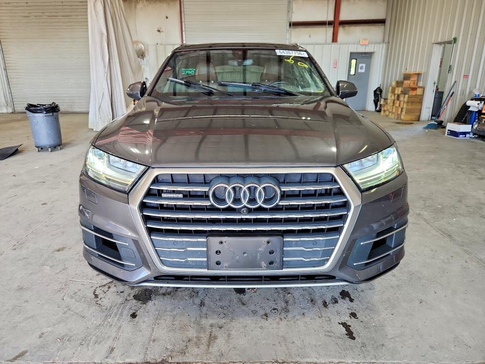 Photo 5 from auction – 2018 AUDI Q7 with VIN WA1LAAF70JD042404