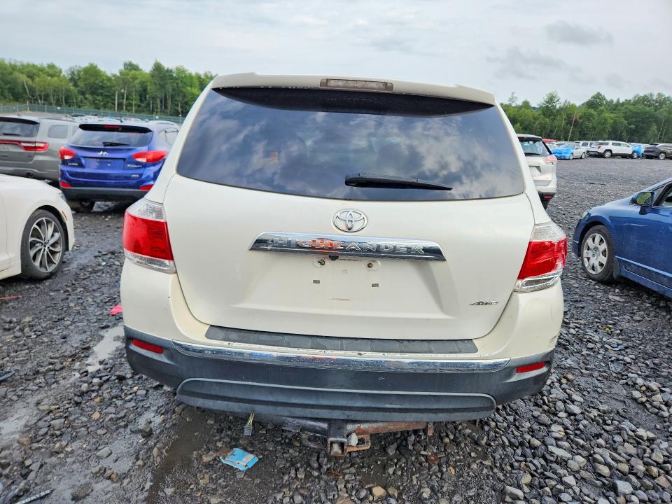 Photo 6 from auction – 2013 TOYOTA HIGHLANDER with VIN 5TDBK3EH2DS251866