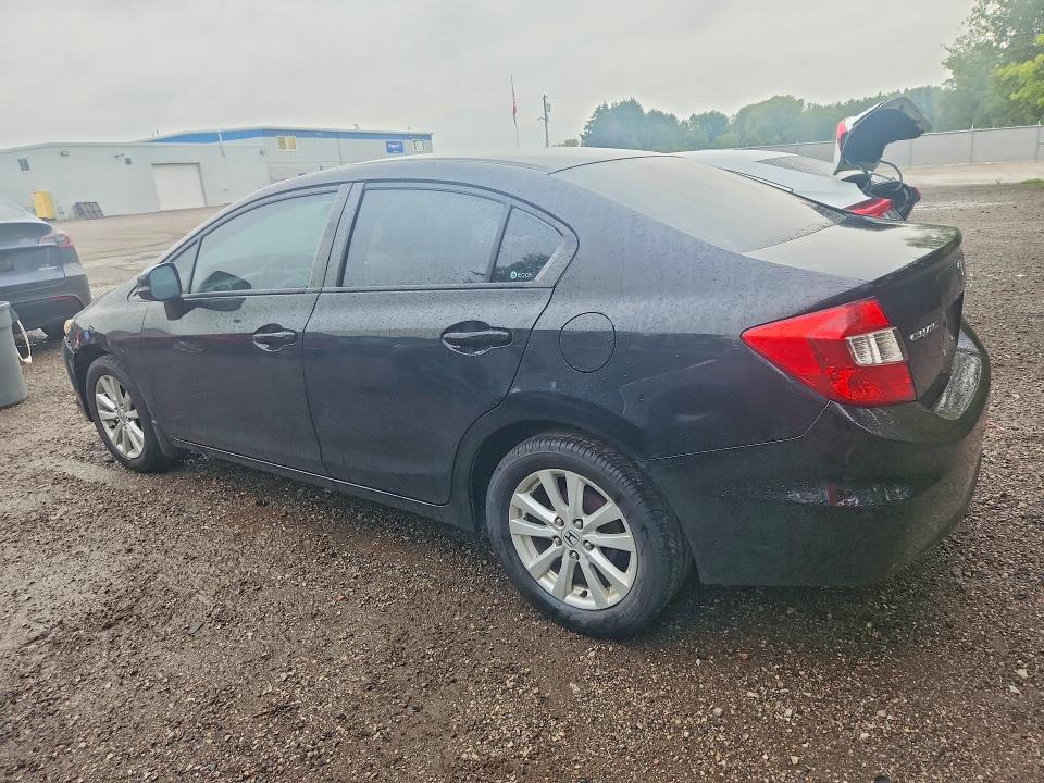 Photo 2 from auction – 2012 HONDA CIVIC with VIN 2HGFB2F49CH121332