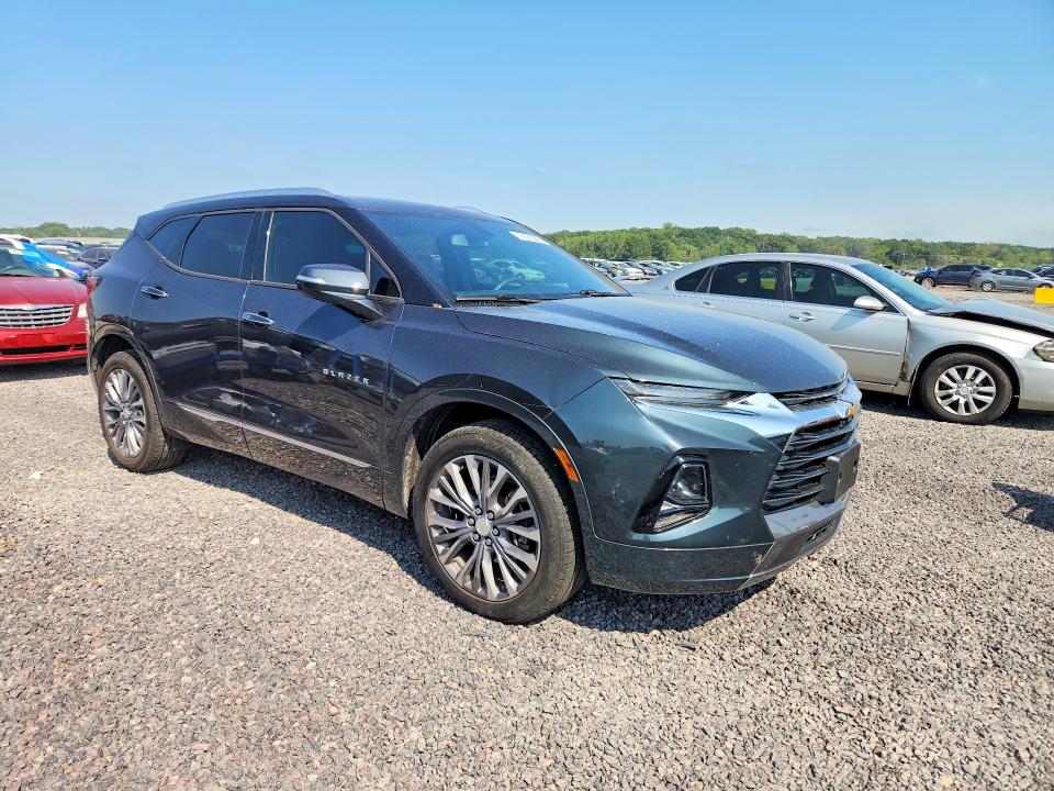 Photo 4 from auction – 2019 CHEVROLET BLAZER with VIN 3GNKBFRSXKS692927