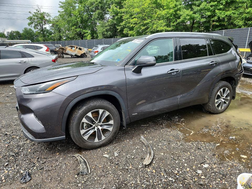 2022 TOYOTA HIGHLANDER HYBRID - Търг №63371566