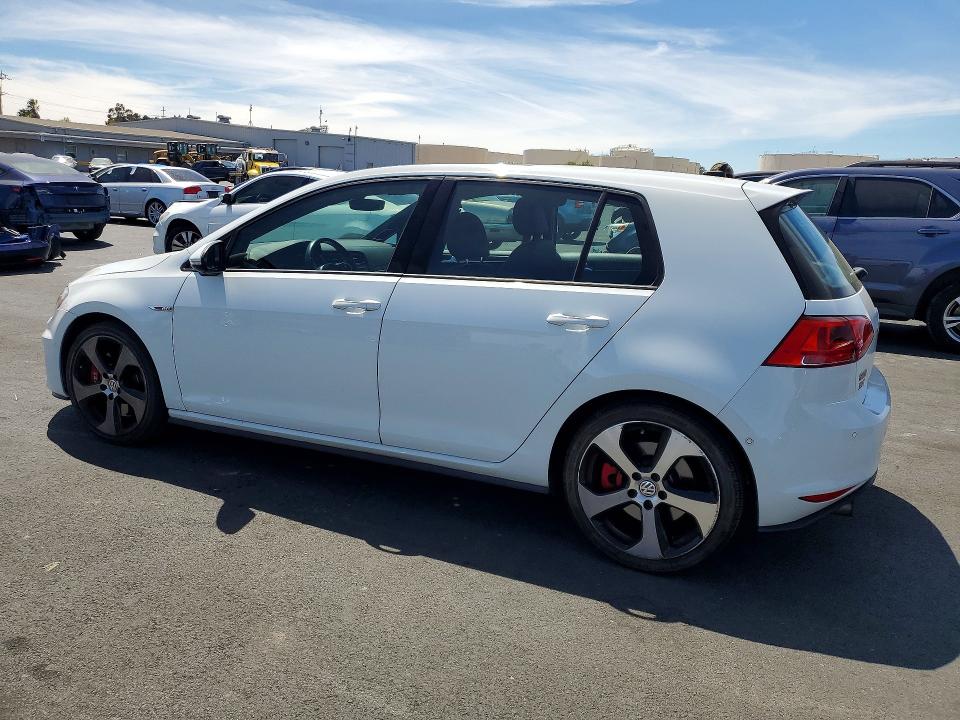 Photo 2 from auction – 2017 VOLKSWAGEN GTI with VIN 3VW447AU8HM030269